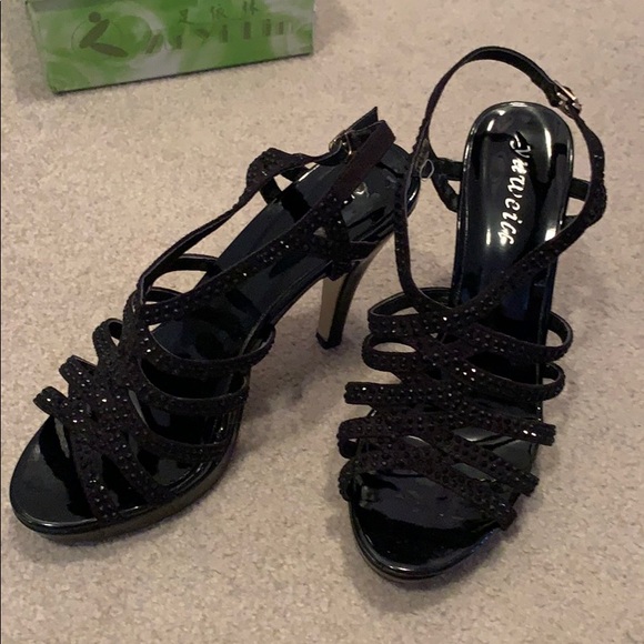 Heels - Picture 3 of 5